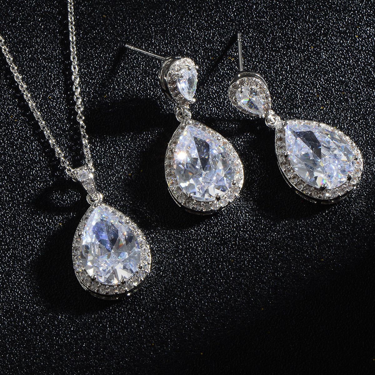 Bright Big Zircon Water Drops Necklace Eardrops Suit Bride Wedding Jewelry Simple Graceful